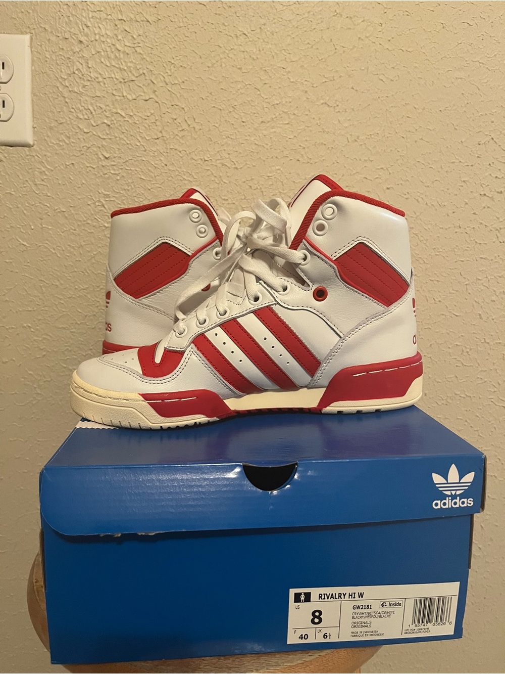 WOMEN'S Adidas Rivalry Hi Crystal White/Better Scarlet/ Cream White GW2181